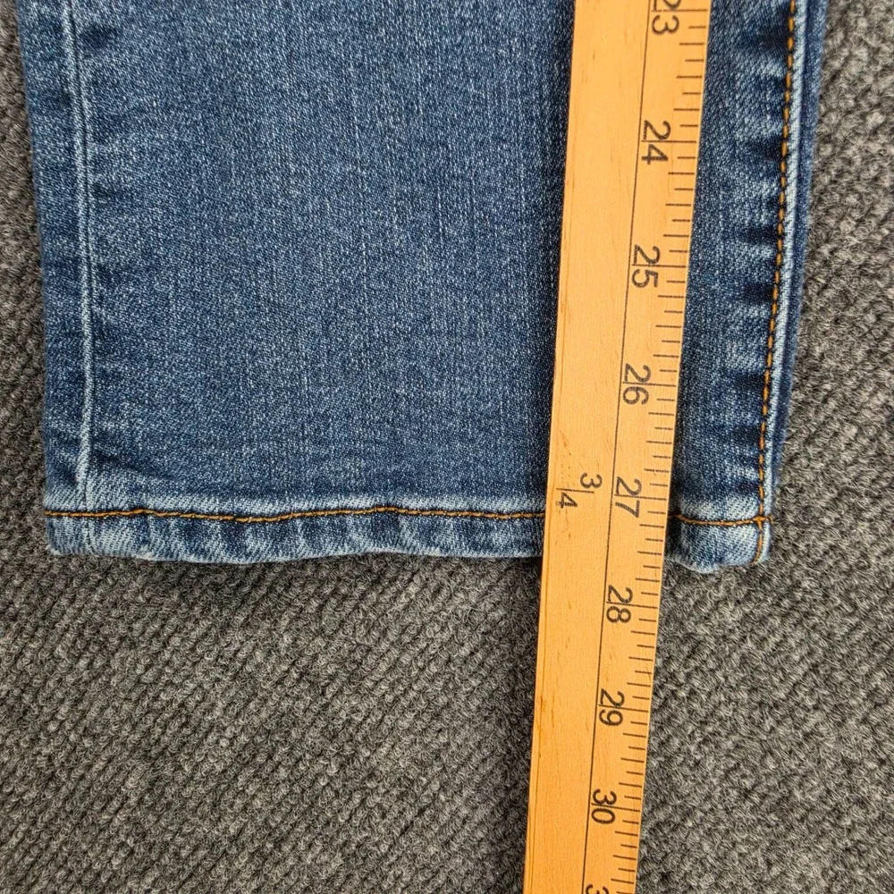 Levis Wedgie Straight Jeans Women's 28 High Rise Button Fly Stretch Denim Blue